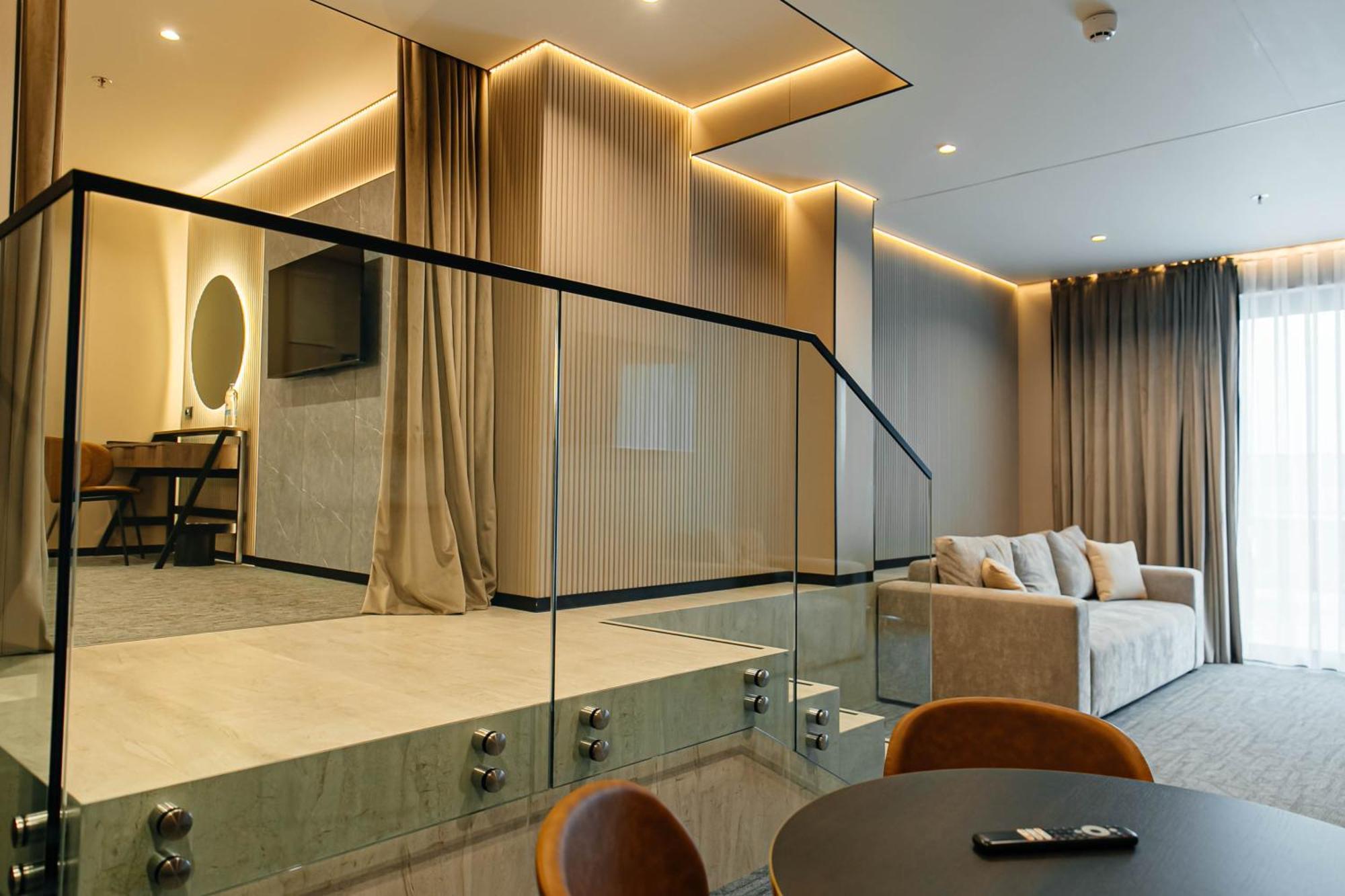 Hotel Medistone โอมิช ภายนอก รูปภาพ
